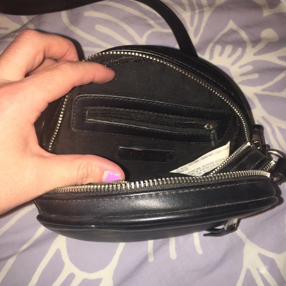 Black Crossbody bag - Picture 3 of 3